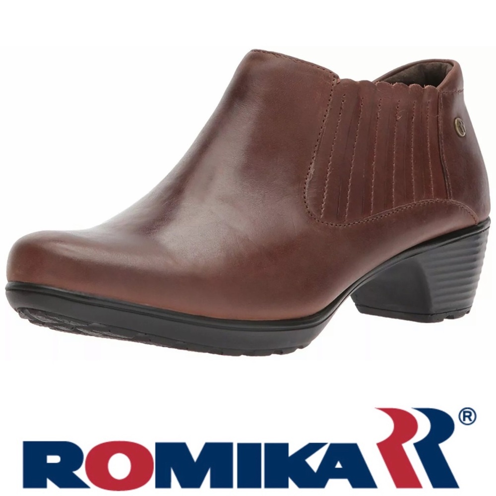 Women’s Romika Banja 15 Brown Leather Slip On Clog, small heel. size 11